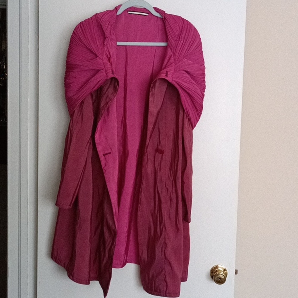 Accordion Hat Ran Coat